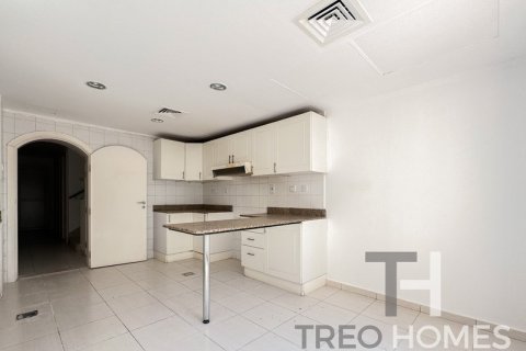 Adosado en The Springs, Dubai, 3 dormitorios, 254 m², № 16304 - foto 5