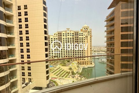 Apartamento en Tiara Residences, Palm Jumeirah, Dubai, 2 dormitorios, 155.8 m², № 121025