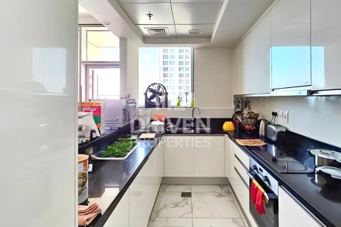 Appartement à Al Habtoor City, Business Bay, Dubai, 3 chambres, 182.74 m², № 135551 - photo 9