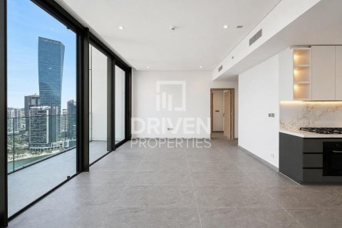 Apartment in Business Bay, Dubai 3 bedrooms, 179.49 sq.m. № 135549 - photo 2