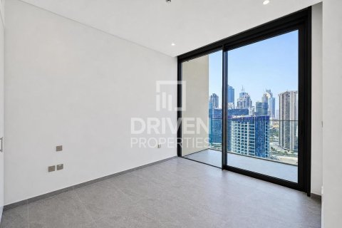 Apartment in Business Bay, Dubai 3 bedrooms, 179.49 sq.m. № 135549 - photo 8
