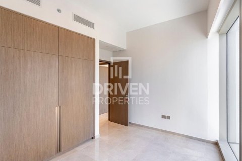 Appartement à Opera District, Downtown Dubai (Downtown Burj Dubai), Dubai, 2 chambres, 118.08 m², № 136723 - photo 7