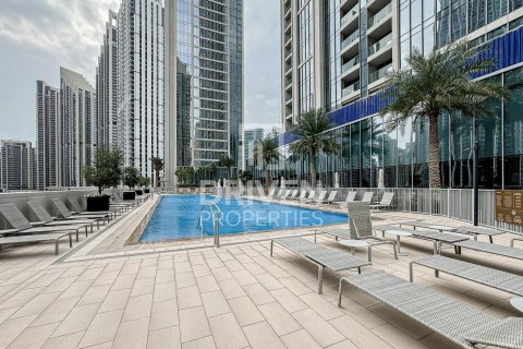 Appartement à Forte, Downtown Dubai (Downtown Burj Dubai), Dubai, 2 chambres, 101.08 m², № 136724 - photo 13