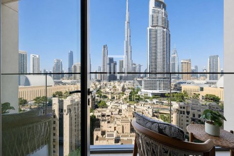 Apartment in Burj Royale, Downtown Dubai (Downtown Burj Dubai), Dubai 2 bedrooms, 86.86 sq.m. № 136718 - photo 2