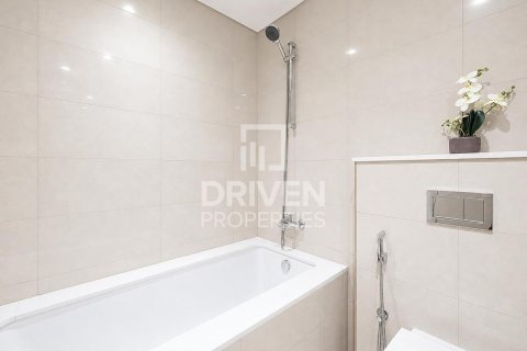 Apartment in Burj Royale, Downtown Dubai (Downtown Burj Dubai), Dubai 2 bedrooms, 86.86 sq.m. № 136718 - photo 25