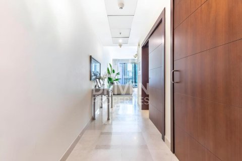 Apartment in Standpoint Towers, Downtown Dubai (Downtown Burj Dubai), Dubai 1 bedroom, 76.83 sq.m. № 136721 - photo 9
