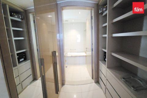 Apartment in Business Bay, Dubai 2 bedrooms, 140.9 sq.m. № 112035 - photo 5