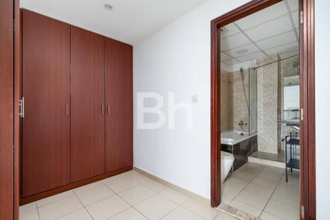 Apartamento en Jumeirah Beach Residence, Dubai, 1 dormitorio, 118 m², № 56202 - foto 7