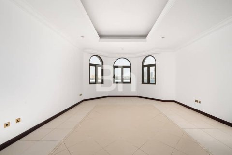 Villa in Palm Jumeirah, Dubai 4 bedrooms, 623 sq.m. № 56203 - photo 15