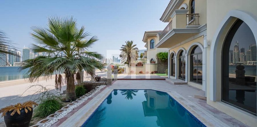 Villa in Palm Jumeirah, Dubai 4 bedrooms, 623 sq.m. № 56203