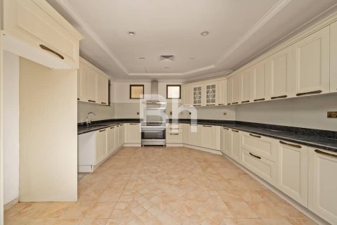Villa in Palm Jumeirah, Dubai 4 bedrooms, 623 sq.m. № 56203 - photo 12