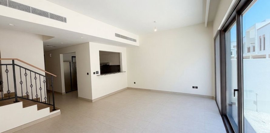 Townhouse in Dubai 4 bedrooms, 143.5 sq.m. № 110942