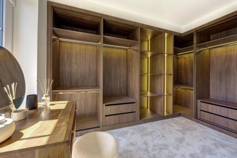 Apartment in WEYBRIDGE GARDENS 3 in Dubai Residence Complex, Dubai 3 bedrooms, 122.88 sq.m. № 39872 - photo 15