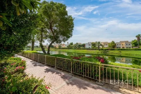 فيلا في Meadows, دبي 4 غرف نوم, 441 م² رقم 122393 - صورة 2