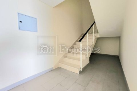 Appartement à Dubai Sports City, Dubai, 3 chambres, 238.5 m², № 77081 - photo 10