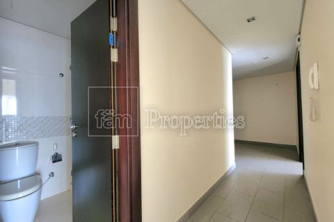 Appartement à Dubai Sports City, Dubai, 3 chambres, 238.5 m², № 77081 - photo 24