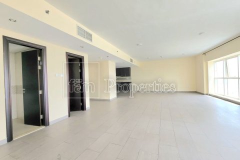 Appartement à Dubai Sports City, Dubai, 3 chambres, 238.5 m², № 77081 - photo 3