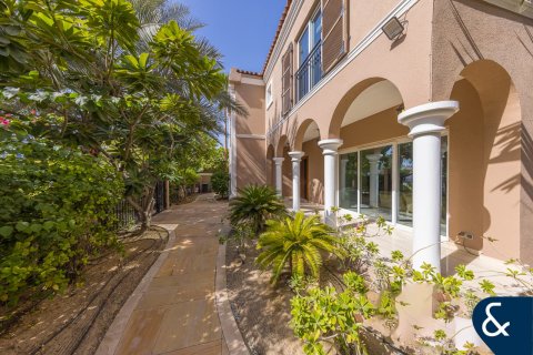 Villa in Green Community West, Green Community, Dubai 5 bedrooms, 577 sq.m. № 91378 - photo 19