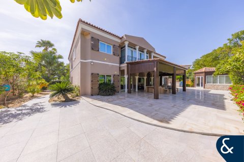 Villa in Green Community West, Green Community, Dubai 5 bedrooms, 577 sq.m. № 91378