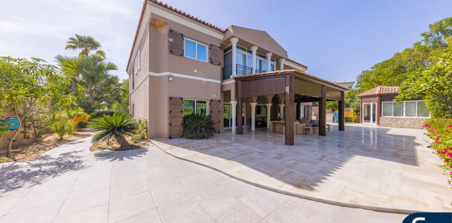 Villa in Green Community West, Green Community, Dubai 5 bedrooms, 577 sq.m. № 91378