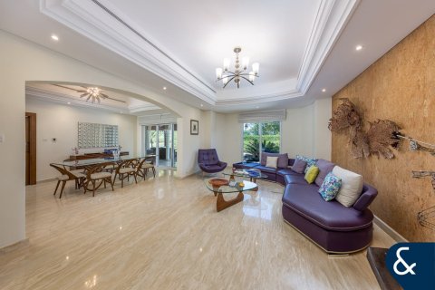 Villa in Green Community West, Green Community, Dubai 5 bedrooms, 577 sq.m. № 91378 - photo 5