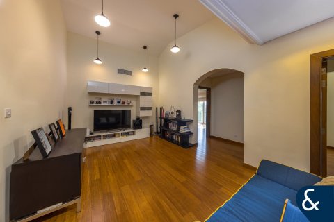 Villa in Green Community West, Green Community, Dubai 5 bedrooms, 577 sq.m. № 91378 - photo 10