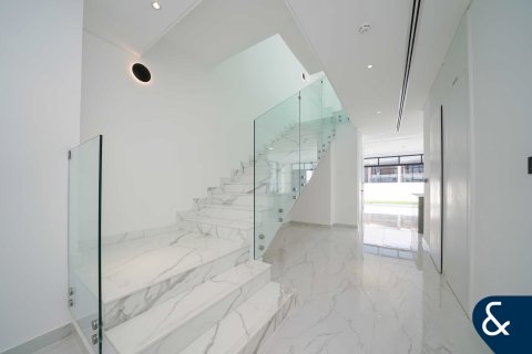 Villa in Jumeirah Luxury, Jumeirah Golf Estates, Dubai 4 bedrooms, 245 sq.m. № 98758 - photo 10