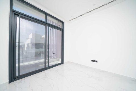 Villa in Jumeirah Luxury, Jumeirah Golf Estates, Dubai 4 bedrooms, 245 sq.m. № 98758 - photo 17