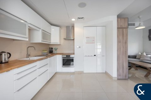 Снять в аренду виллу в Springs 10, The Springs, Дубай: 3 спальни, 301м², № 98748 - фото 6