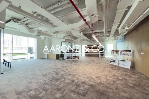 Bureau à Sheikh Zayed Road, Dubai, 352.7 m², № 78506 - photo 11