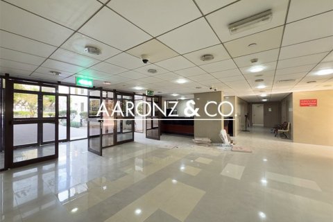 Bureau à Dubai Investment Park, Dubai, 667.6 m², № 78503 - photo 8