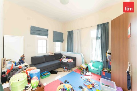 Villa in Dubai 3 bedrooms, 815.2 sq.m. № 109219 - photo 17