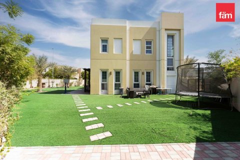 Villa in Dubai 3 bedrooms, 815.2 sq.m. № 109219 - photo 27