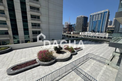 Купить апартаменты в отеле в Dolphin Tower, Бизнес-Бэй, Дубай: 60м², № 105279 - фото 3