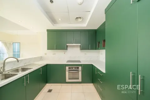 Apartment in The Views, Dubai 2 bedrooms, 144 sq.m. № 122960 - photo 7