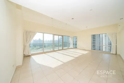 Apartment in The Views, Dubai 2 bedrooms, 144 sq.m. № 122960 - photo 3