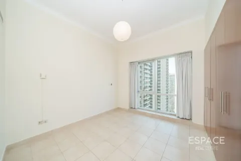 Apartment in The Views, Dubai 2 bedrooms, 144 sq.m. № 122960 - photo 8