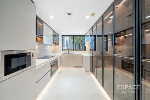 Квартира в Джумейра Бич Резиденс, Дубай, 3 спальни, 350м², № 122961