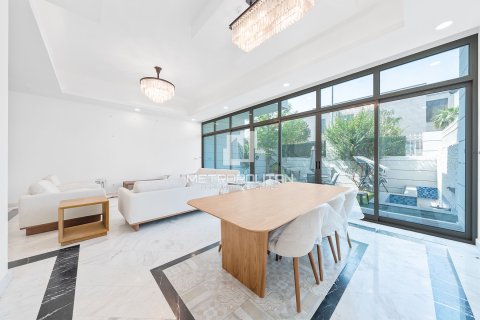 Villa in Al Furjan, Dubai 4 bedrooms, 225 sq.m. № 73560 - photo 4