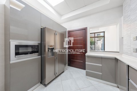 Villa in Al Furjan, Dubai 4 bedrooms, 225 sq.m. № 73560 - photo 6