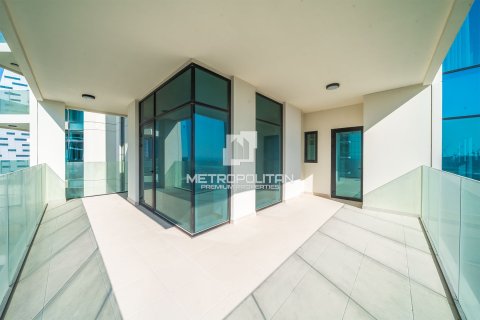 Apartment in Urban Oasis, Business Bay, Dubai 3 bedrooms, 176 sq.m. № 73556 - photo 2