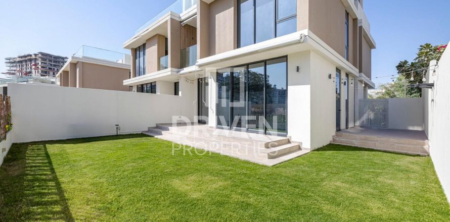 Villa en Dubai Hills Estate, Dubai, 3 dormitorios, 285 m², № 64680