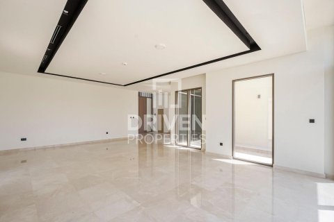 Снять в аренду виллу в Golf Place, Дубай Хилс Эстейт, Дубай: 4 спальни, 501м², № 64683 - фото 2