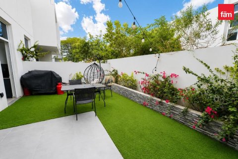 Adosado en Dubai, 3 dormitorios, 187.6 m², № 119007