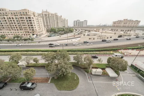 Apartment in Palm Jumeirah, Dubai 2 bedrooms, 162 sq.m. № 62897 - photo 19