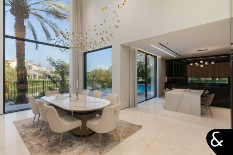 Villa en Jumeirah Islands, Dubai, 4 dormitorios, 502 m², № 88615 - foto 9