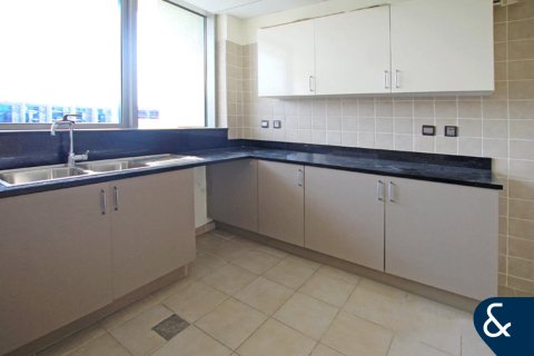 Apartment in Mohammed Bin Rashid City, Dubai 2 bedrooms, 141 sq.m. № 88616 - photo 10