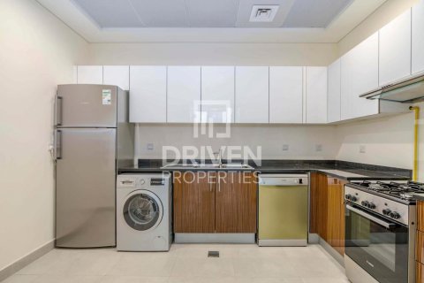 Apartment in Marina Arcade Tower, Dubai Marina, Dubai 2 bedrooms, 150.41 sq.m. № 127084 - photo 16