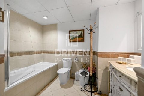 Apartment in Dubai Festival City, Dubai 2 bedrooms, 196.3 sq.m. № 127085 - photo 16