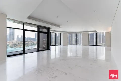 Ático en Dubai, 4 dormitorios, 484.1 m², № 9301 - foto 7
